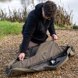 Avid Carp RVS 10ft Retractable Rod Bag