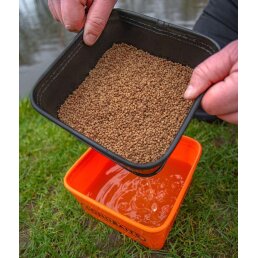 Sonubaits EVA Bait Tub & Strainer Set